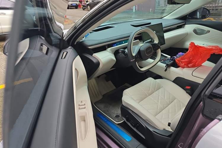 Used Lynk & Co 10 EM-P 2025 Model 120 Four-Wheel Drive Ultra Driver Seat