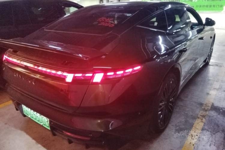 Used Lynk & Co 10 EM-P 2025 Facelifted Model 240 All-Wheel Drive Ultra—Sport Edition Rear Right 45 Deg