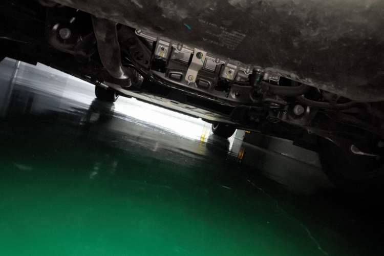 Used Lynk & Co 10 EM-P 2025 Model 240 Four-Wheel Drive Ultra Chassis Rear