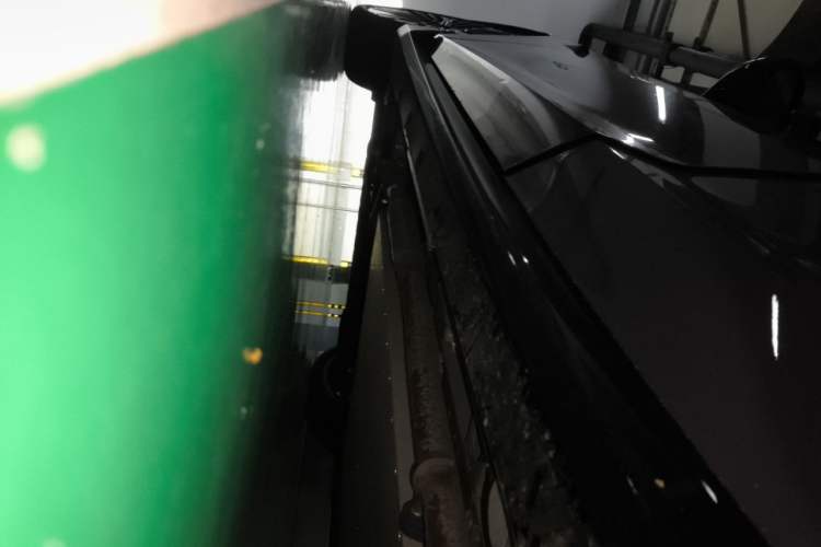 Used Lynk & Co 10 EM-P 2025 Model 240 Four-Wheel Drive Ultra Chassis Rear Left