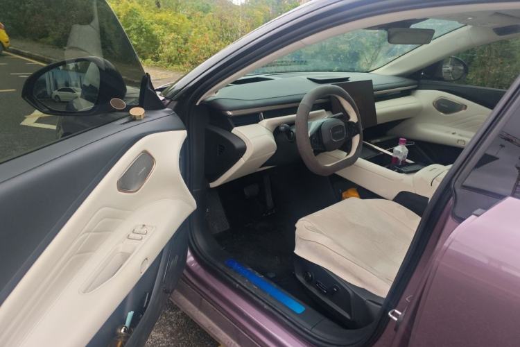 Used Lynk & Co 10 EM-P 2025 Model 240 Four-Wheel Drive Ultra Driver Seat