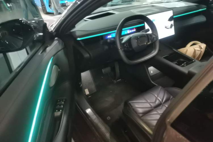 Used Lynk & Co 10 EM-P 2025 Model 120 Four-Wheel Drive Ultra Driver Seat