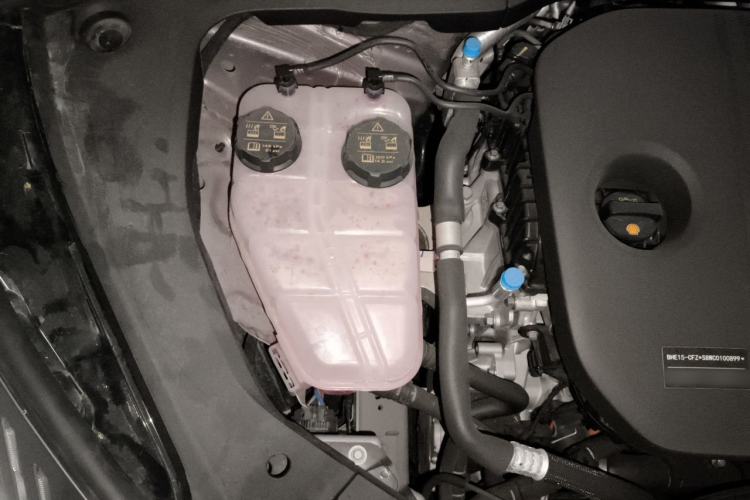 Used Lynk & Co 10 EM-P 2025 Model 240 Four-Wheel Drive Ultra Engine Bay Right