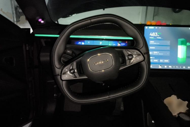 Used Lynk & Co 10 EM-P 2025 Model 240 Four-Wheel Drive Ultra Steering Wheel