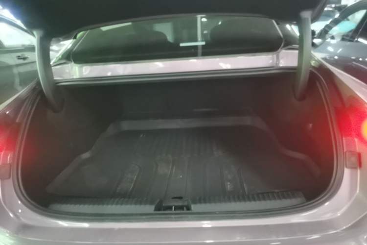 Used Lynk & Co 10 EM-P 2025 Model 120 Four-Wheel Drive Ultra Trunk