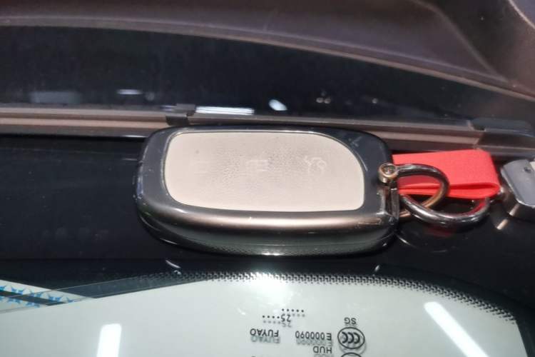 Used Lynk & Co 10 EM-P 2025 Model 120 Four-Wheel Drive Ultra Vehicle Key