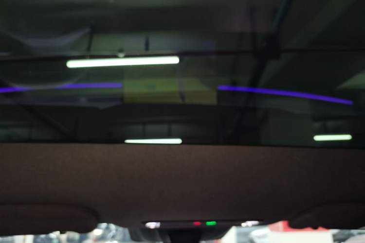 Used Lynk & Co 10 EM-P 2025 Model 240 Four-Wheel Drive Ultra Headliner