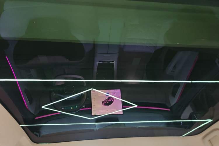 Used Lynk & Co 10 EM-P 2025 Model 240 Four-Wheel Drive Ultra Headliner