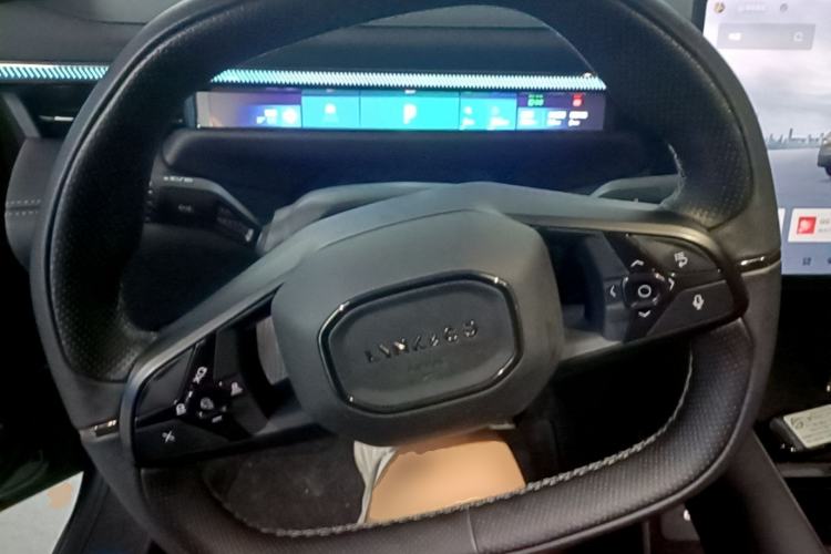 Used Lynk & Co 10 EM-P 2025 Model 120 Four-Wheel Drive Ultra Steering Wheel