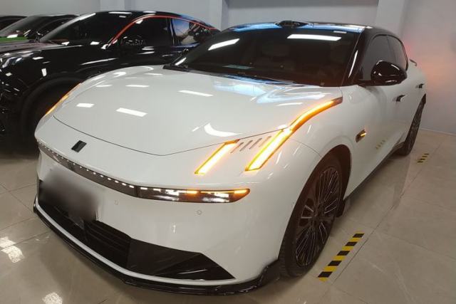 Used Lynk & Co 10 EM-P 2025 Model 240 All-Wheel Drive Ultra—Sport Edition