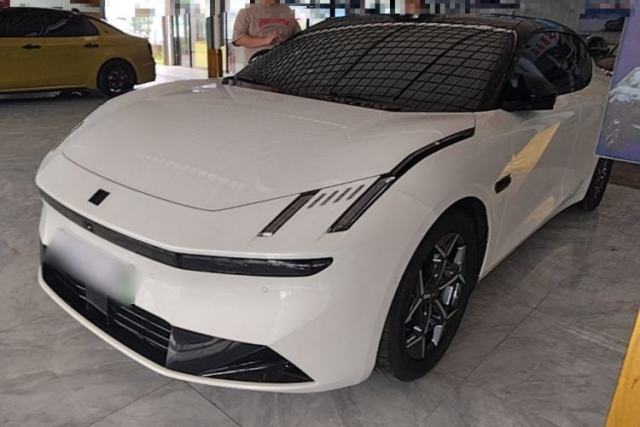 Used Lynk & Co 10 EM-P 2025 Model 120 Four-Wheel Drive Ultra