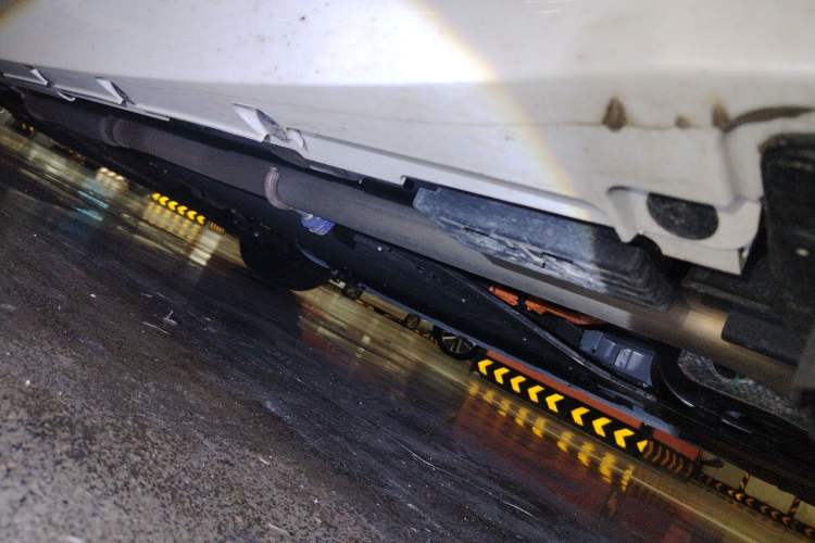 Used Lynk & Co 10 EM-P 2025 Facelifted Model 120 All-Wheel Drive Ultra Chassis Rear Left