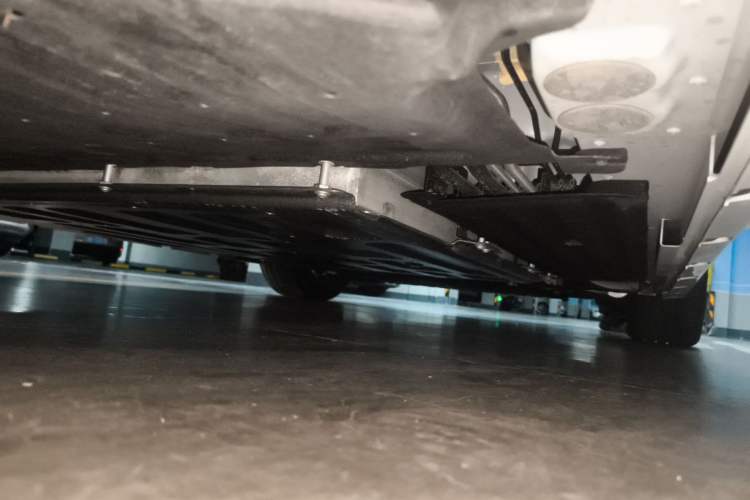 Used Lynk & Co 10 EM-P 2025 Model 240 Four-Wheel Drive Ultra Chassis Rear Right