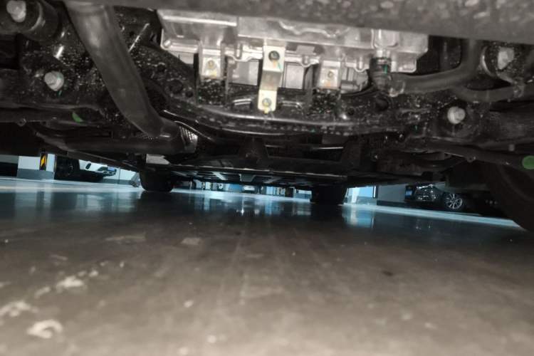 Used Lynk & Co 10 EM-P 2025 Model 240 Four-Wheel Drive Ultra Chassis Rear