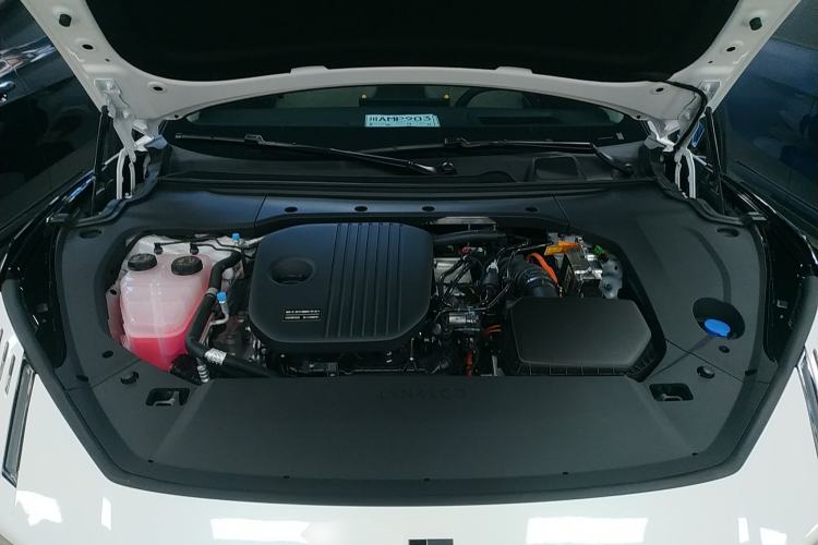 Used Lynk & Co 10 EM-P 2025 Model 240 All-Wheel Drive Ultra—Sport Edition Engine Bay
