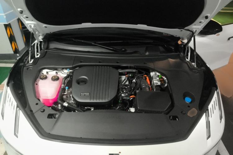Used Lynk & Co 10 EM-P 2025 Model 240 Four-Wheel Drive Ultra Engine Bay