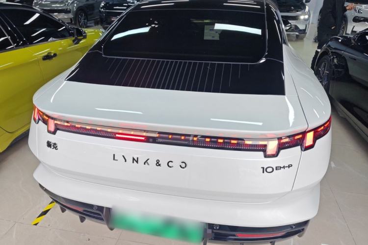 Used Lynk & Co 10 EM-P 2025 Model 120 Four-Wheel Drive Ultra Exterior 4