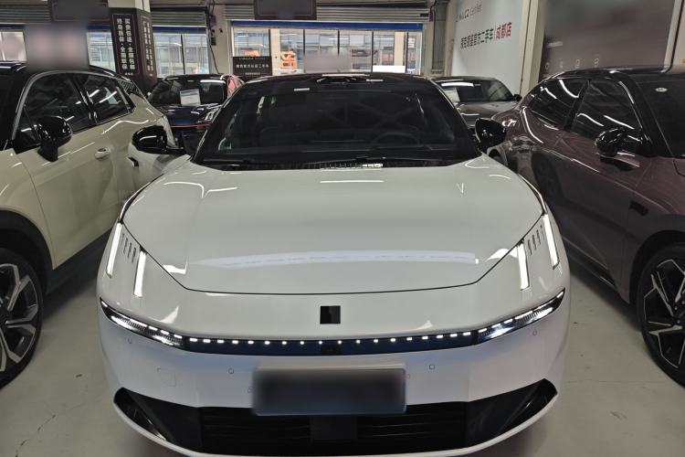 Used Lynk & Co 10 EM-P 2025 Model 120 Four-Wheel Drive Ultra Front
