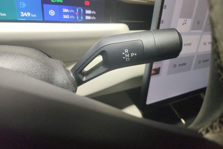 Used Lynk & Co 10 EM-P 2025 Model 120 Four-Wheel Drive Ultra Gear Lever