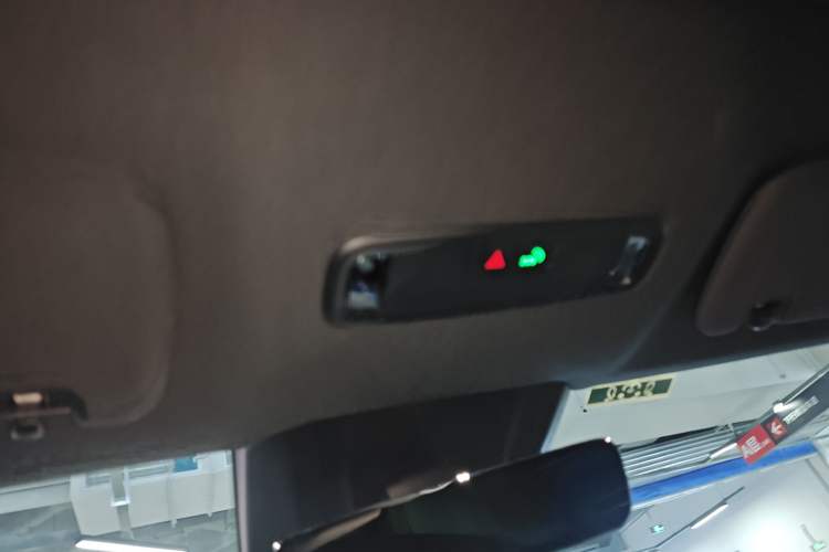 Used Lynk & Co 10 EM-P 2025 Model 120 Four-Wheel Drive Ultra Headliner
