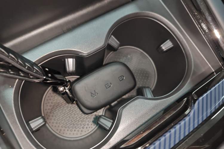 Used Lynk & Co 10 EM-P 2025 Model 120 Four-Wheel Drive Ultra Interior 1