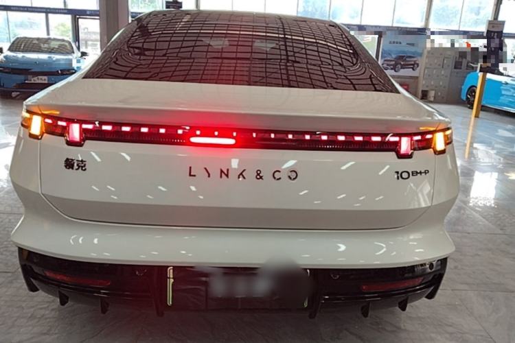 Used Lynk & Co 10 EM-P 2025 Model 120 Four-Wheel Drive Ultra Rear