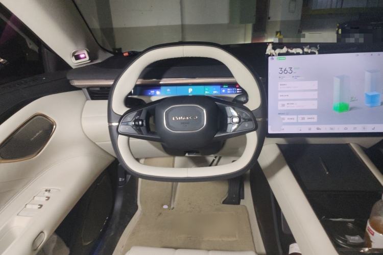 Used Lynk & Co 10 EM-P 2025 Model 120 Four-Wheel Drive Ultra Steering Wheel