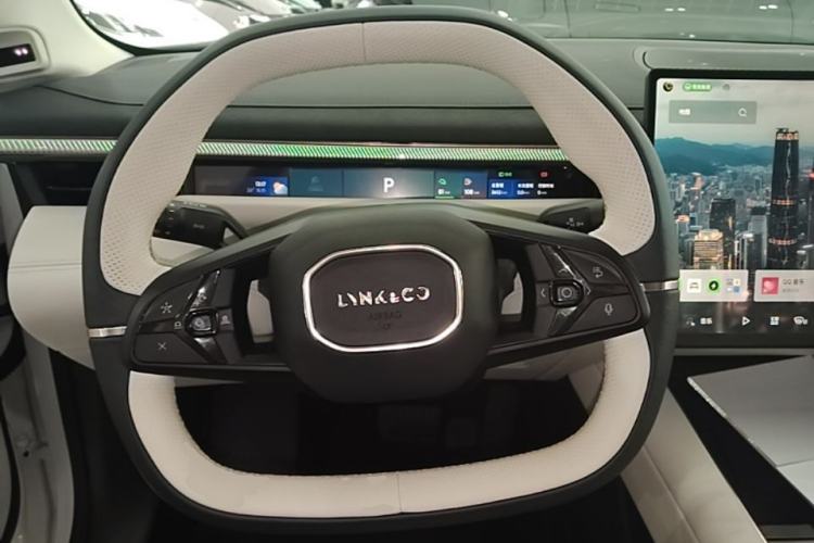 Used Lynk & Co 10 EM-P 2025 Model 120 Four-Wheel Drive Ultra Steering Wheel