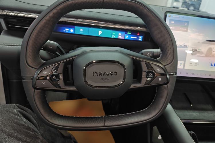 Used Lynk & Co 10 EM-P 2025 Model 120 Four-Wheel Drive Ultra Steering Wheel