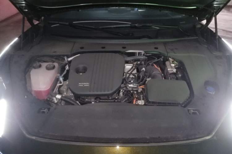 Used Lynk & Co 10 EM-P 2025 Model 240 All-Wheel Drive Ultra—Sport Edition Engine Bay