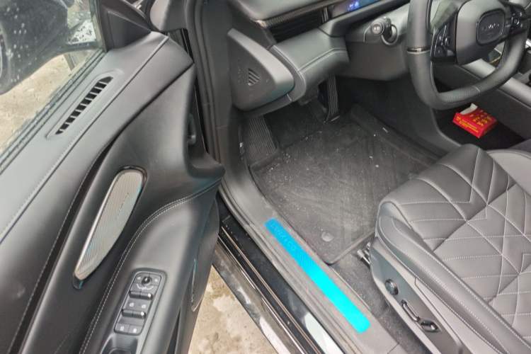 Used Lynk & Co 10 EM-P 2026 Model, Pure Electric 816 Ultra-Long-Range Version Driver Seat