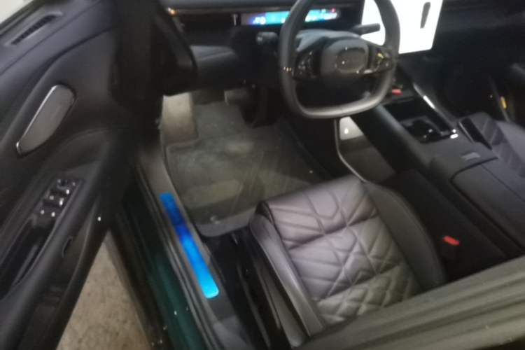 Used Lynk & Co 10 EM-P 2026 Model, Pure Electric 816 Ultra-Long-Range Version Driver Seat