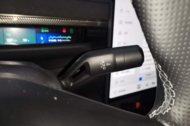 Used Lynk & Co 10 EM-P 2026 Model, Pure Electric 816 Ultra-Long-Range Version Gear Lever