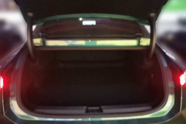 Used Lynk & Co 10 EM-P 2026 Model, Pure Electric 816 Ultra-Long-Range Version Trunk