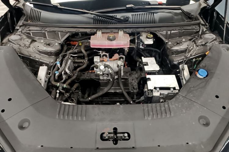 Used Lynk & Co Z10 2025 95 kWh 766 km Range Rear-Wheel Drive Max Engine Bay