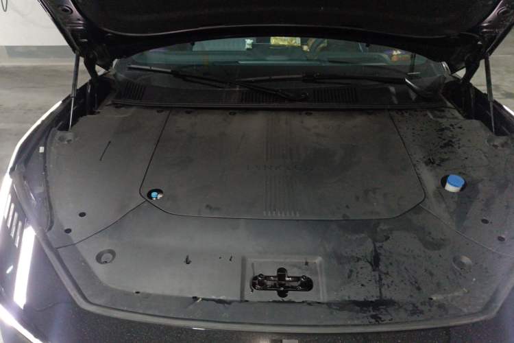 Used Lynk & Co Z10 2025 95 kWh 702 km All-Wheel Drive Intelligent Driving Ultra Engine Bay