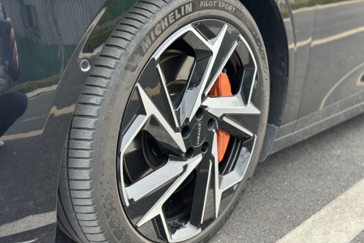 Used Lynk & Co Z10 2025 STARBUFF 95 kWh 680 km All-Wheel Drive Intelligent Driving Exterior 4