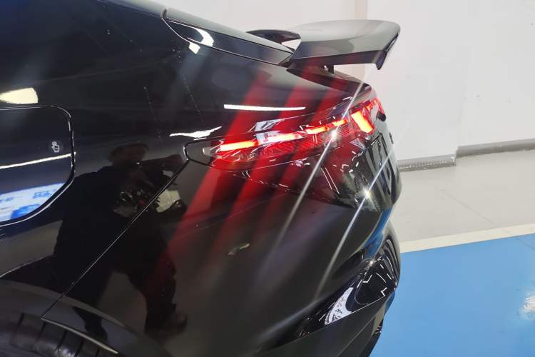 Used Lynk & Co Z10 2025 95 kWh 766 km Range Rear-Wheel Drive Max Exterior 5
