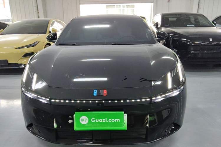 Used Lynk & Co Z10 2025 95 kWh 766 km Range Rear-Wheel Drive Max Front