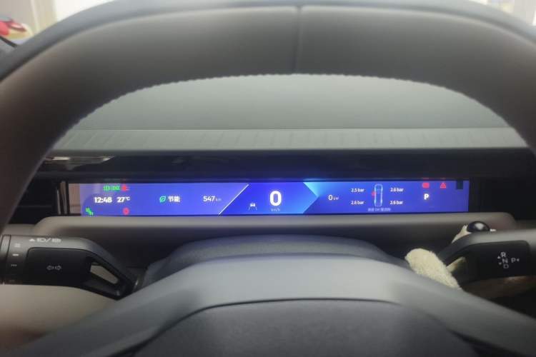 Used Lynk & Co Z10 2025 95 kWh 766 km Range Rear-Wheel Drive Max Instrument Cluster