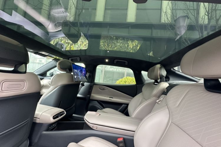 Used Lynk & Co Z10 2025 STARBUFF 95 kWh 680 km All-Wheel Drive Intelligent Driving Interior 2