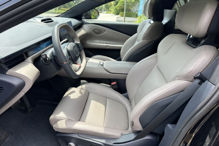 Used Lynk & Co Z10 2025 STARBUFF 95 kWh 680 km All-Wheel Drive Intelligent Driving Interior 3