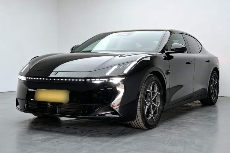 Lynk & Co Z10 2025 71 kWh 602 km Range Rear-Wheel Drive Pro