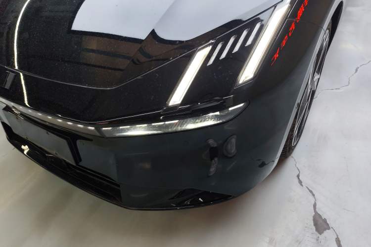 Used Lynk & Co Z10 2025 95 kWh 702 km All-Wheel Drive Intelligent Driving Ultra Left Front Headlight