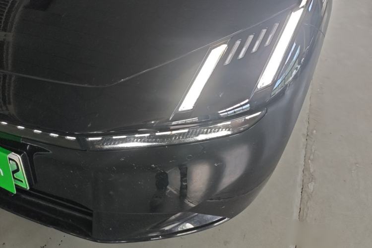 Used Lynk & Co Z10 2025 95 kWh 766 km Range Rear-Wheel Drive Max Left Front Headlight