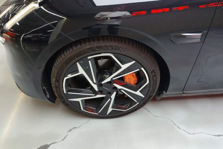 Used Lynk & Co Z10 2025 95 kWh 702 km All-Wheel Drive Intelligent Driving Ultra Left Front Wheel Hub