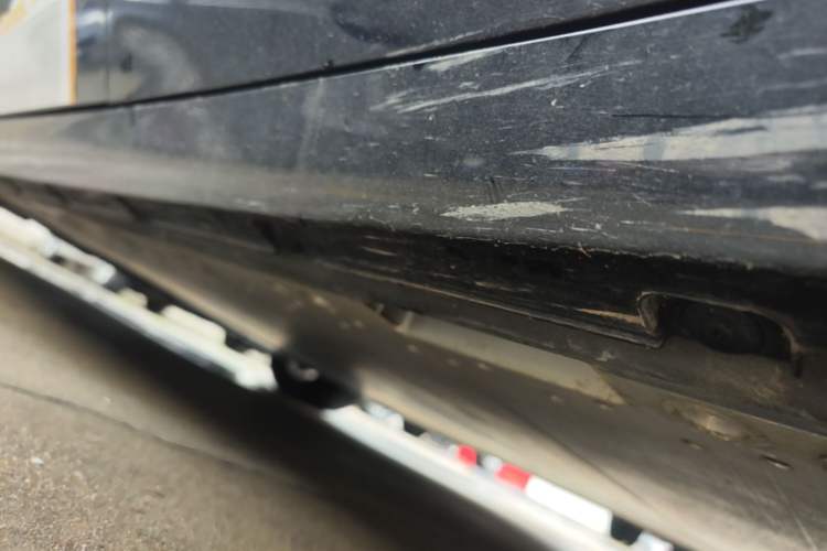 Used Lynk & Co Z10 2025 95 kWh 766 km Range Rear-Wheel Drive Max Left Side Sill