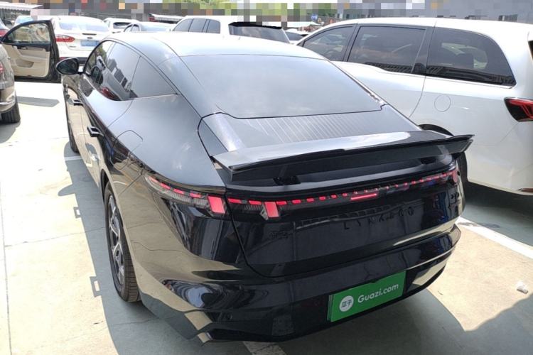 Used Lynk & Co Z10 2025 STARBUFF 95 kWh 766 km Range Rear-Wheel Drive Rear