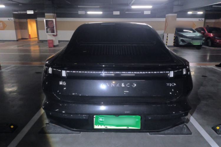 Used Lynk & Co Z10 2025 95 kWh 766 km Range Rear-Wheel Drive Max Rear