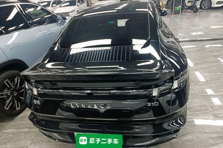 Used Lynk & Co Z10 2025 95 kWh 766 km Range Rear-Wheel Drive Max Rear